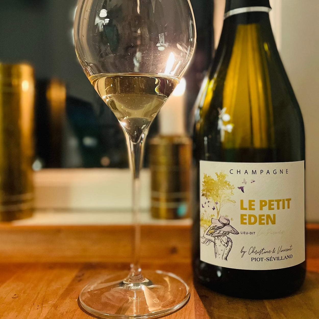 Champagne flaske på hvid baggrund, Champagne Piot-Sévillano, Le Petit eden, Lieu-dit